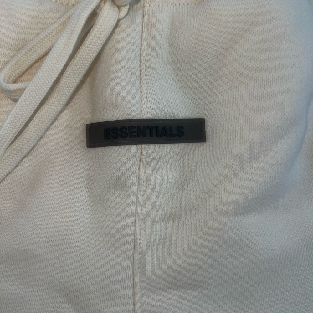 Authentic Fear of God Shorts- XS, Buttercream, Brand New - Picture 5 of 6
